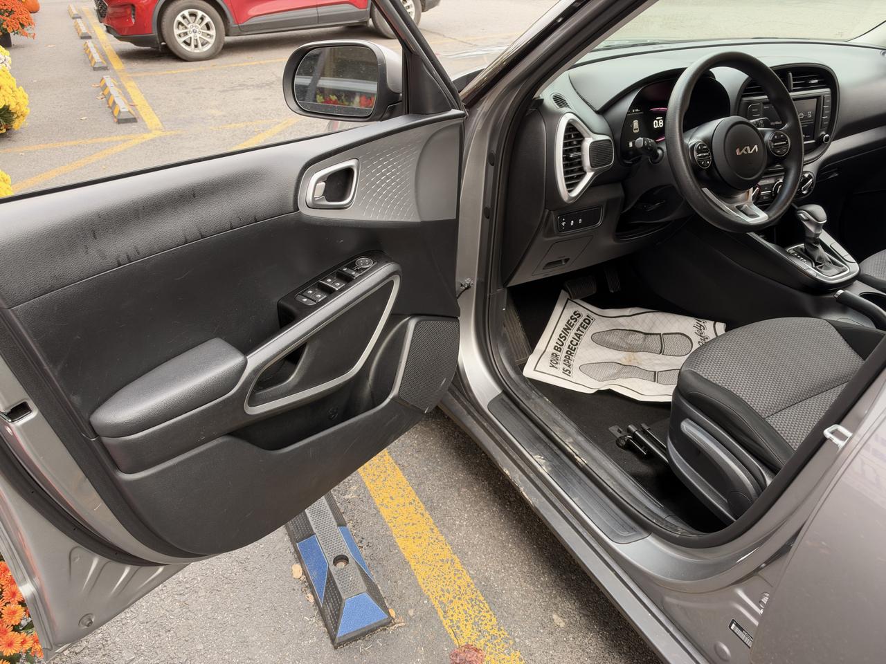 Kia Soul LX CVT 2024