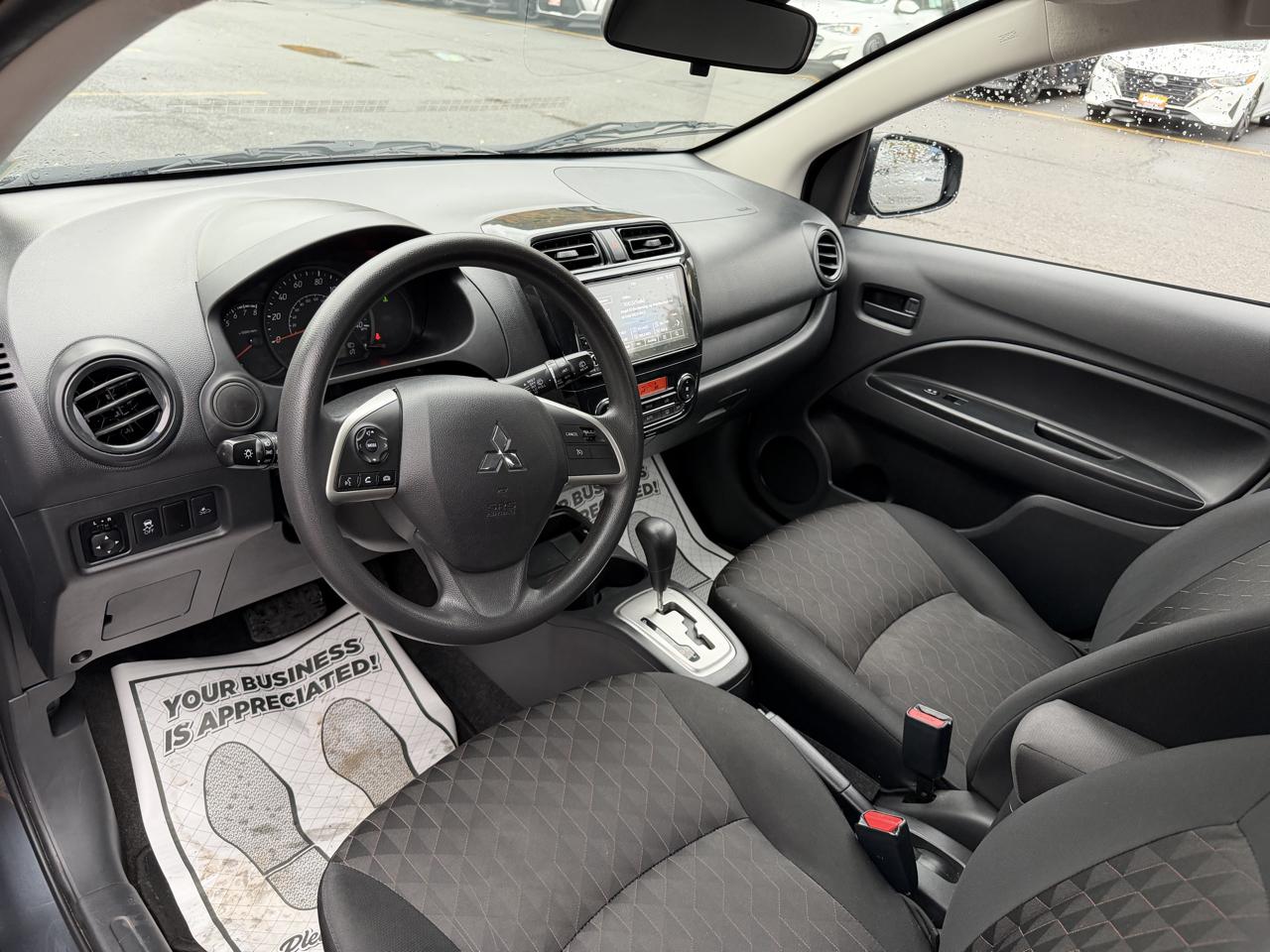 Mitsubishi Mirage ES CVT 2024