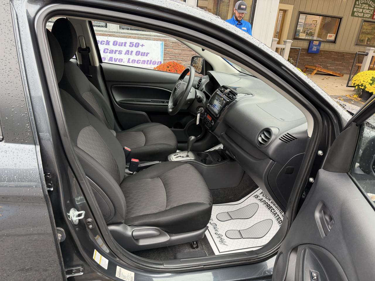Mitsubishi Mirage ES CVT 2024
