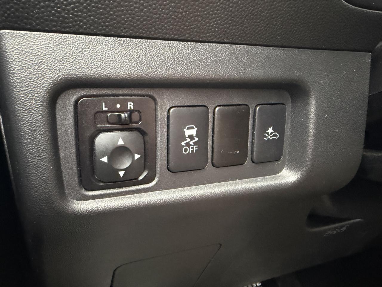 Mitsubishi Mirage ES CVT 2024