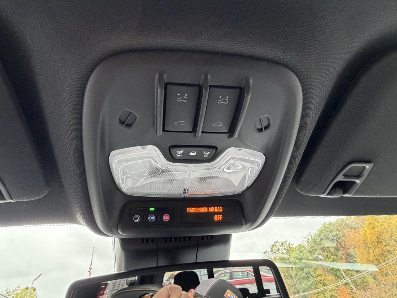 GMC Canyon Denali Crew Cab 4WD 2025