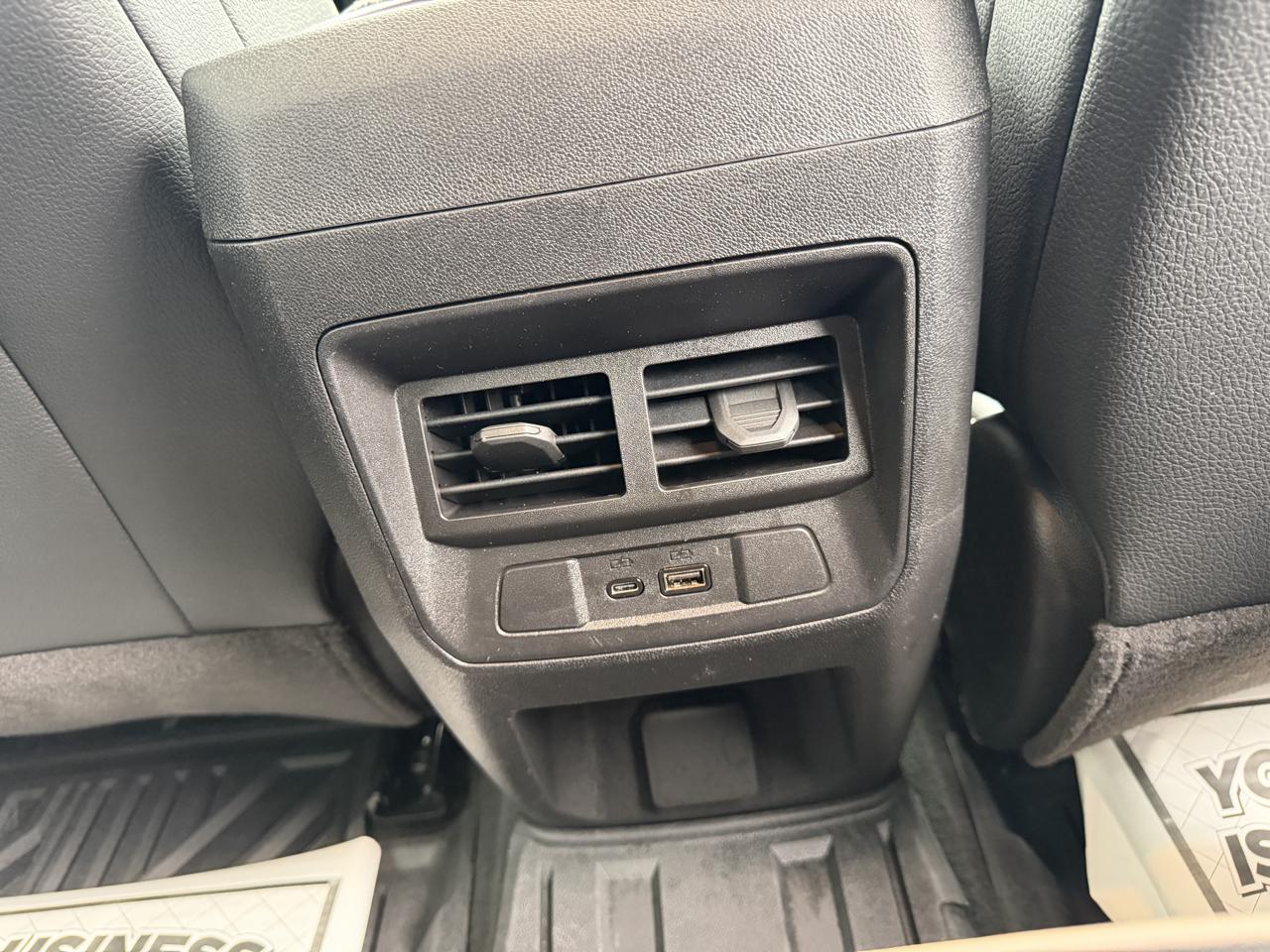 GMC Canyon Denali Crew Cab 4WD 2025