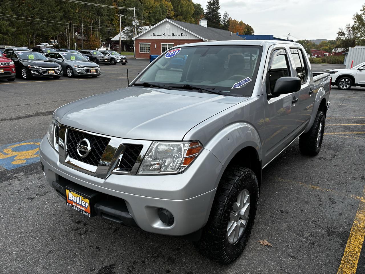 Nissan Frontier SL Crew Cab 5AT 4WD 2019
