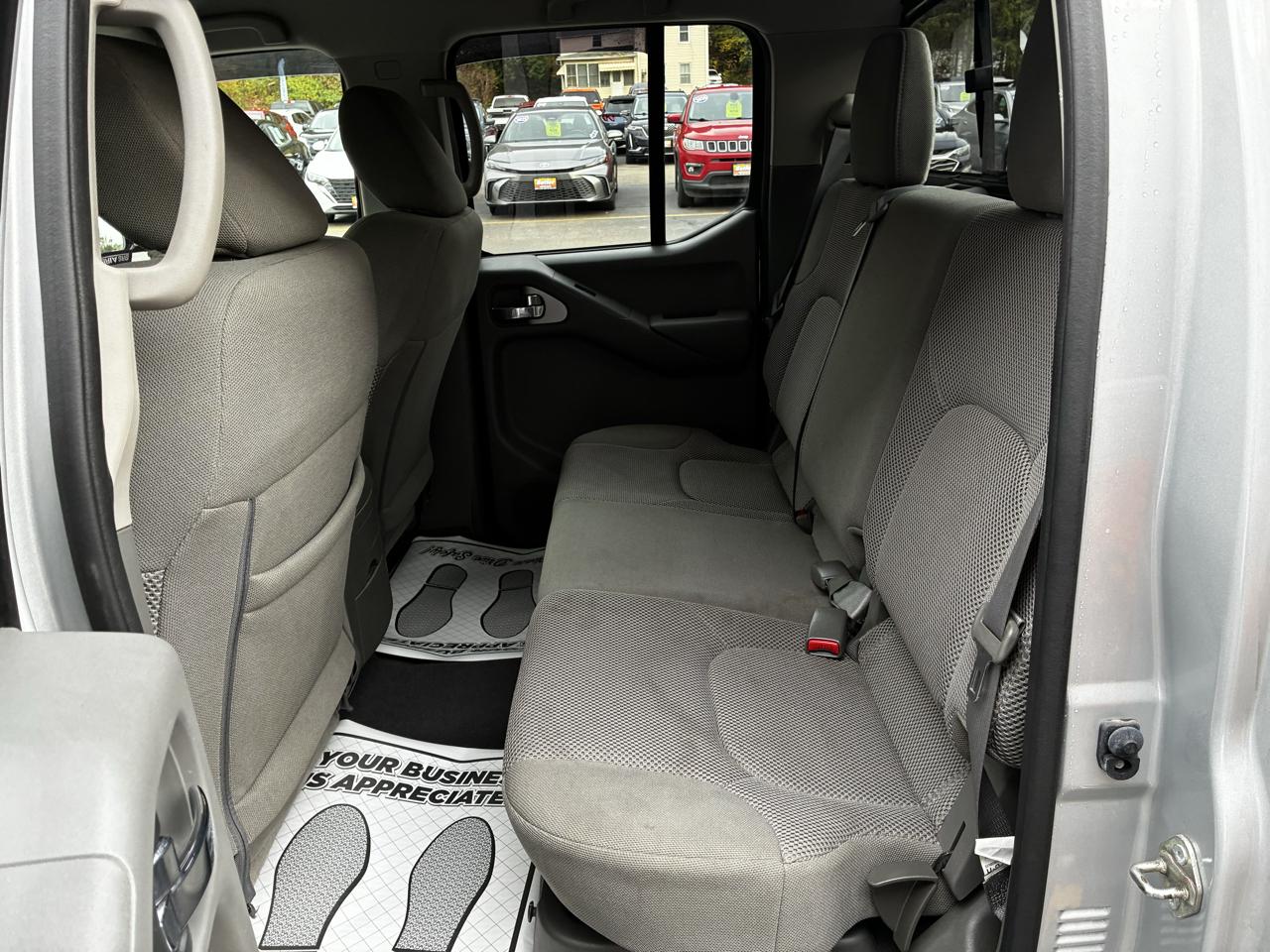 Nissan Frontier SL Crew Cab 5AT 4WD 2019