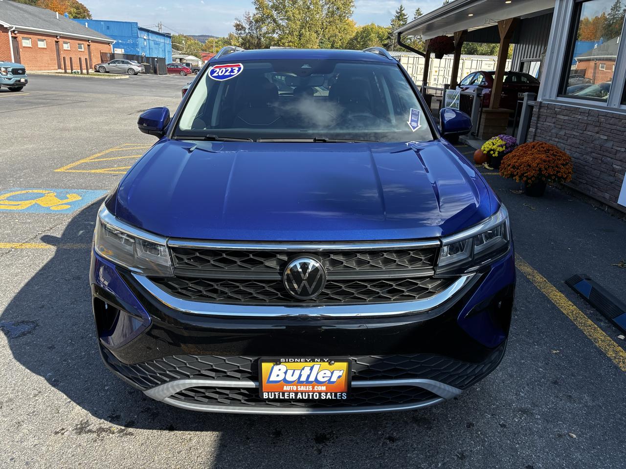 Volkswagen Taos SEL 4MOTION 2023
