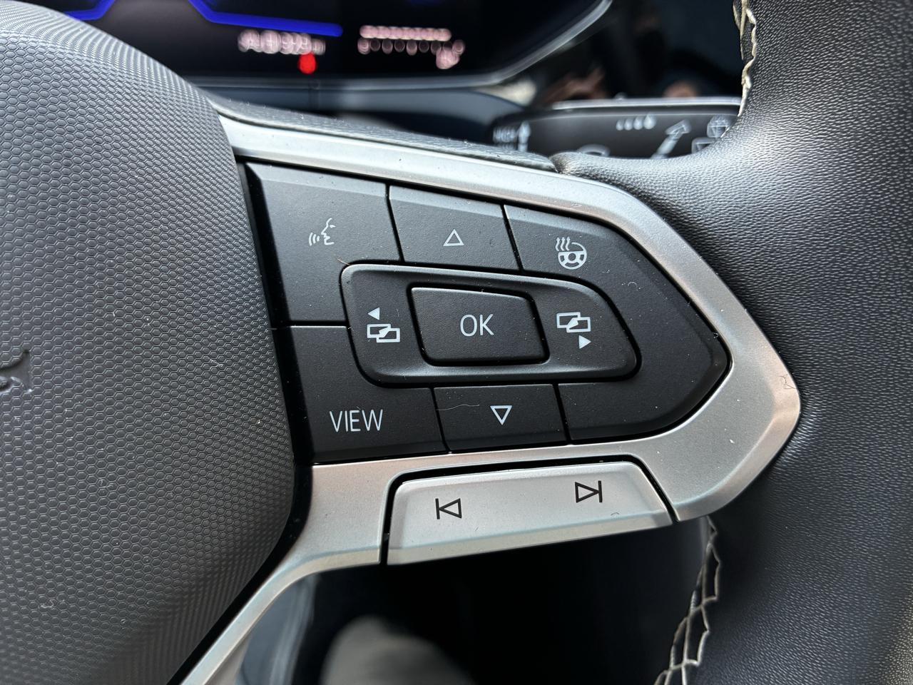 Volkswagen Taos SEL 4MOTION 2023