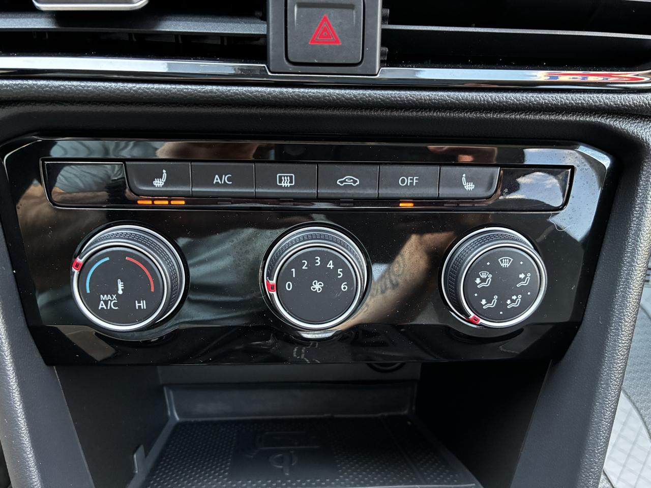 Volkswagen Taos SEL 4MOTION 2023