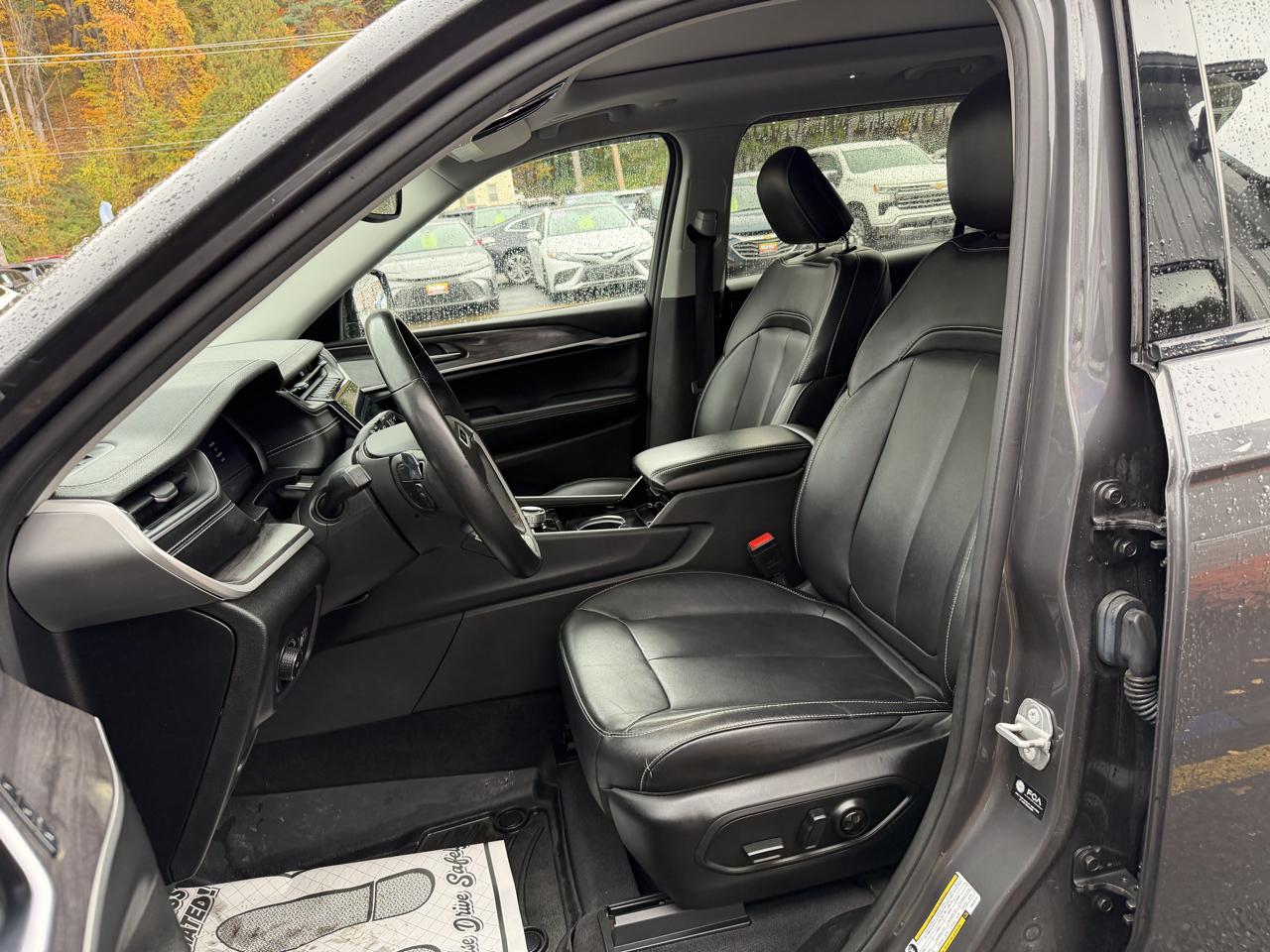 Jeep Grand Cherokee L Limited 4WD 2022
