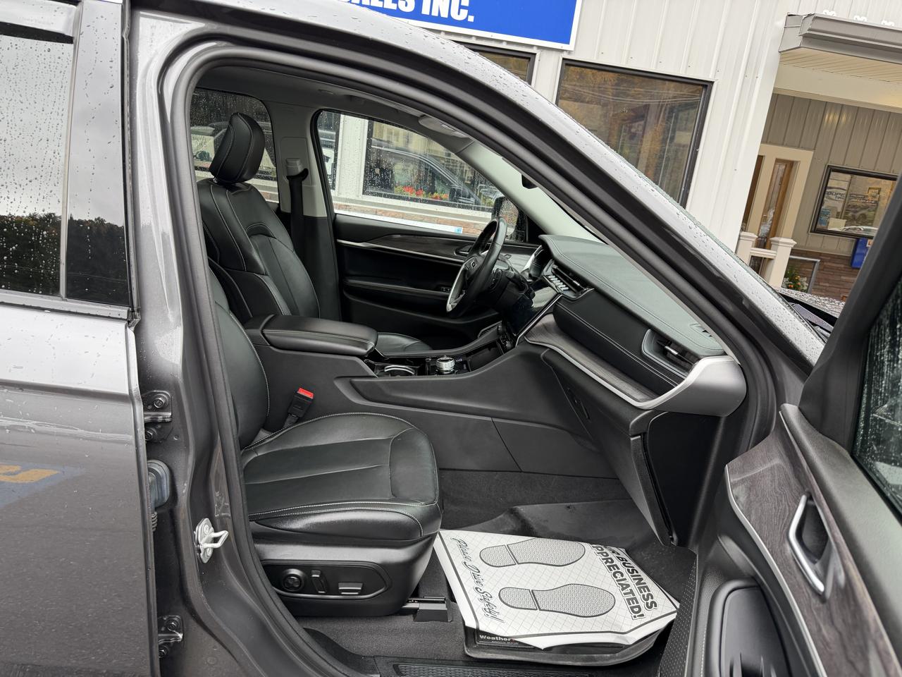 Jeep Grand Cherokee L Limited 4WD 2022