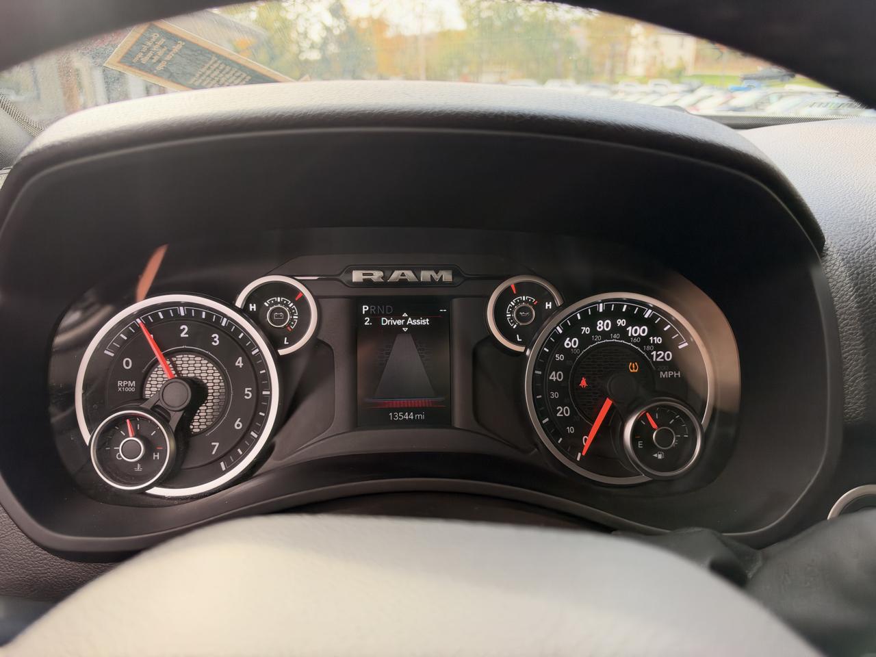RAM 2500 Tradesman Crew Cab SWB 4WD 2026
