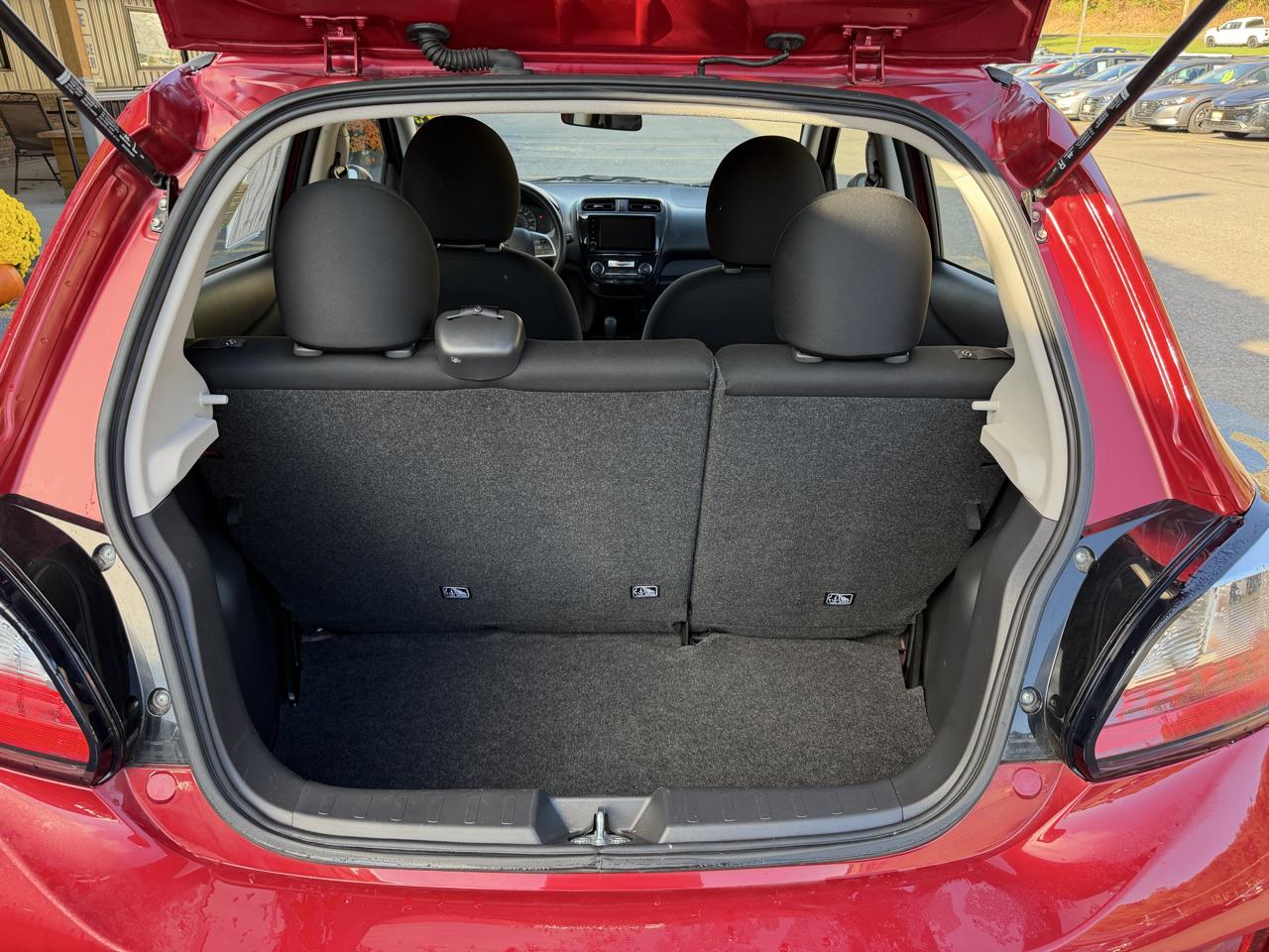 Mitsubishi Mirage ES CVT 2024