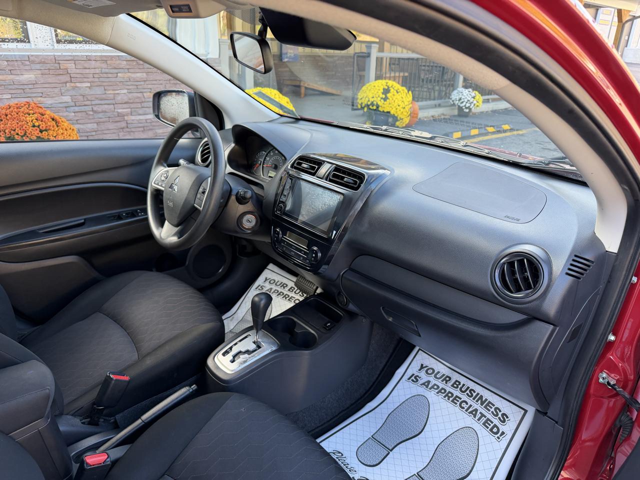 Mitsubishi Mirage ES CVT 2024