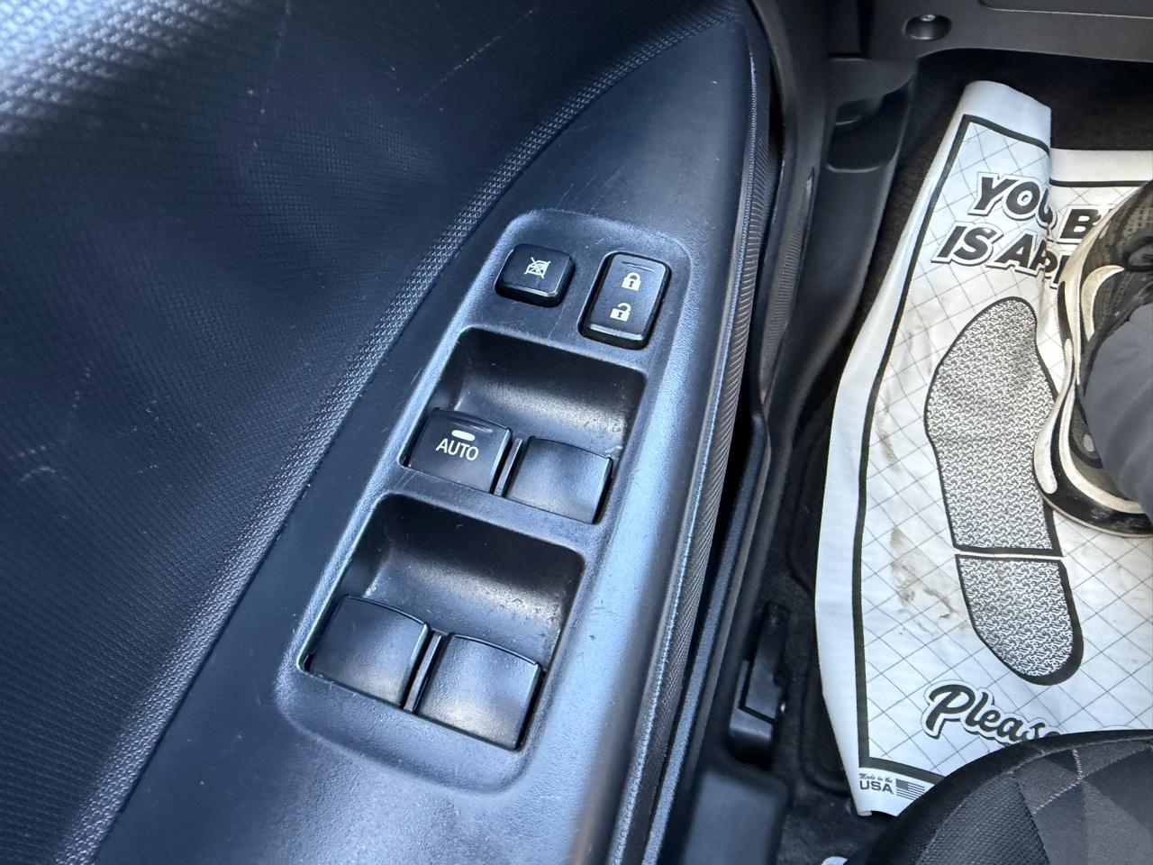Mitsubishi Mirage ES CVT 2024
