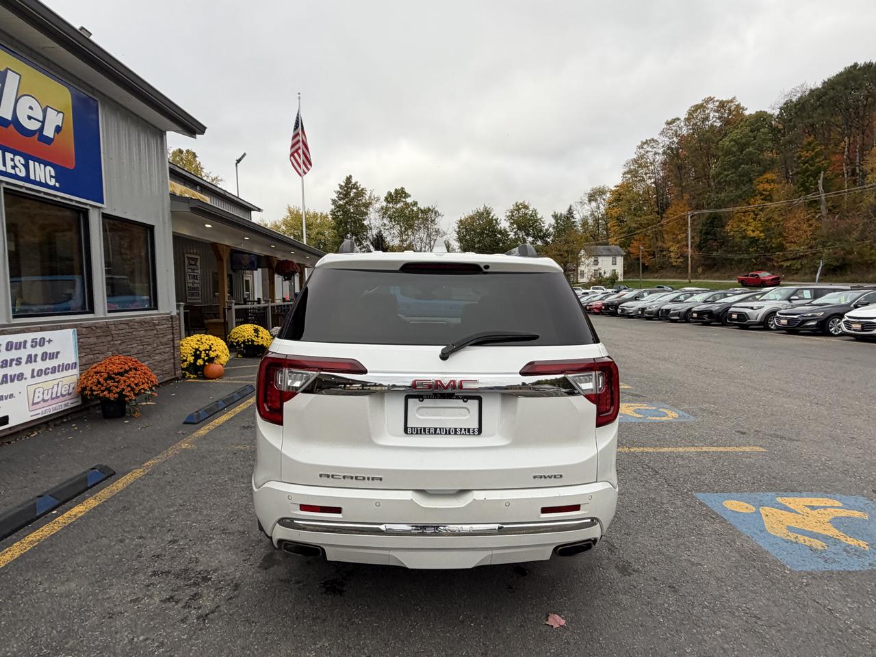 GMC Acadia Denali AWD 2022
