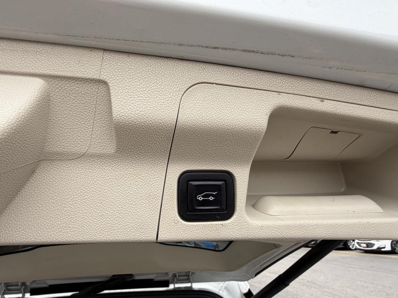 GMC Acadia Denali AWD 2022