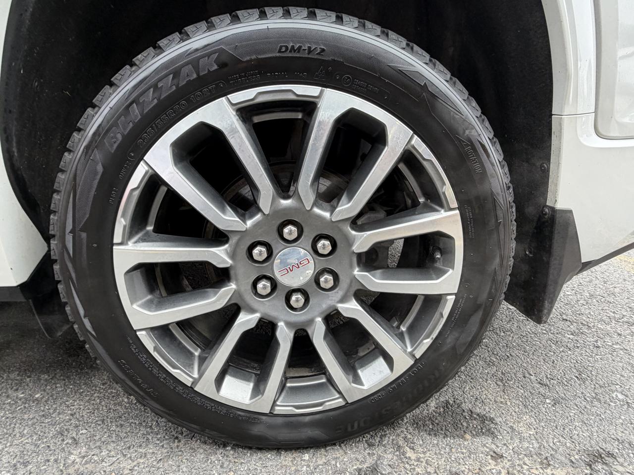 GMC Acadia Denali AWD 2022