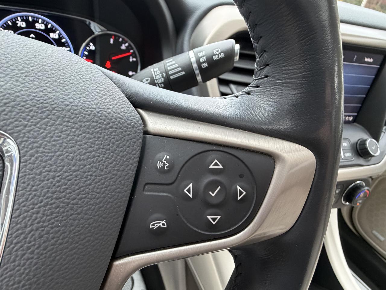 GMC Acadia Denali AWD 2022