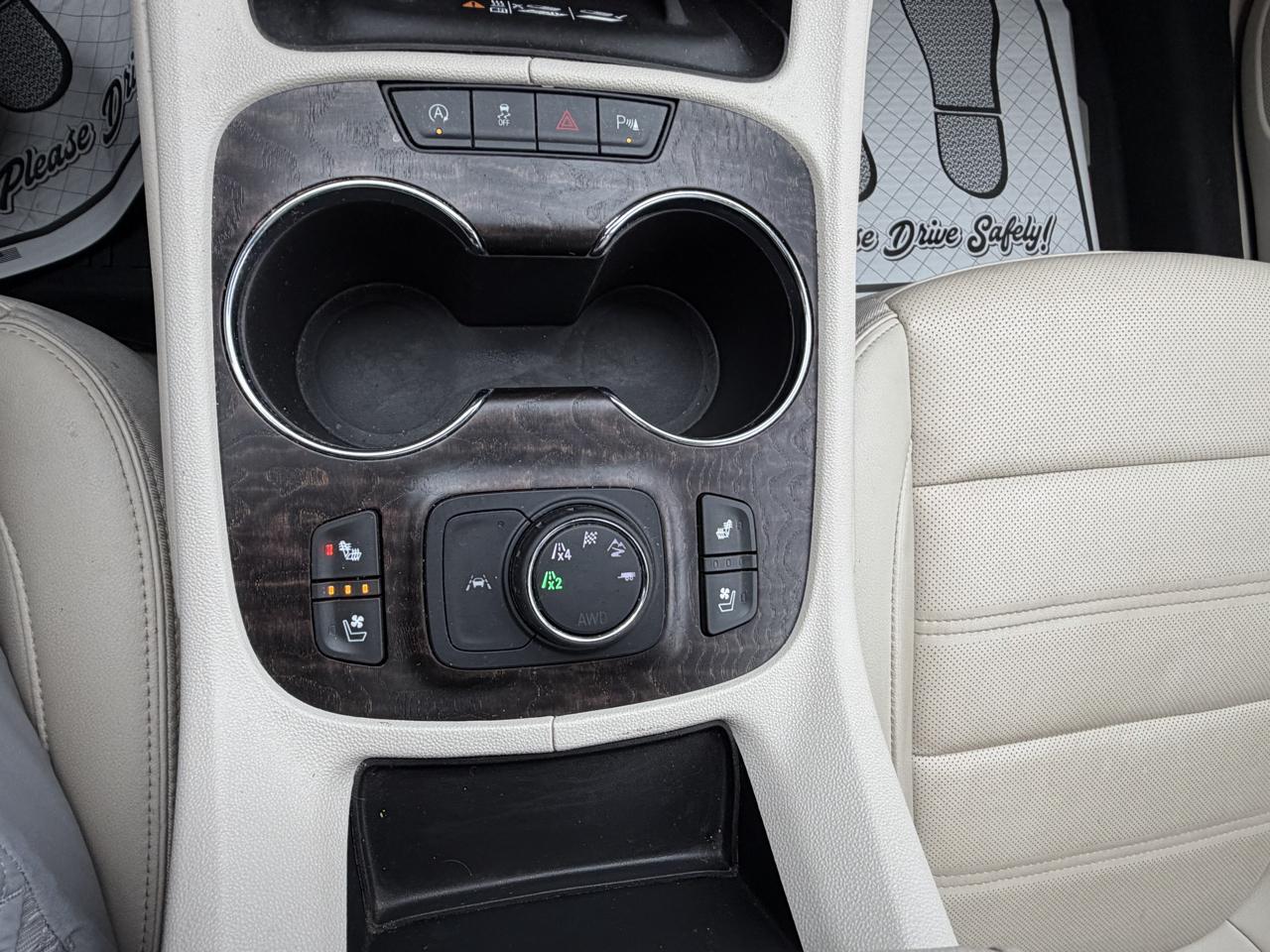 GMC Acadia Denali AWD 2022