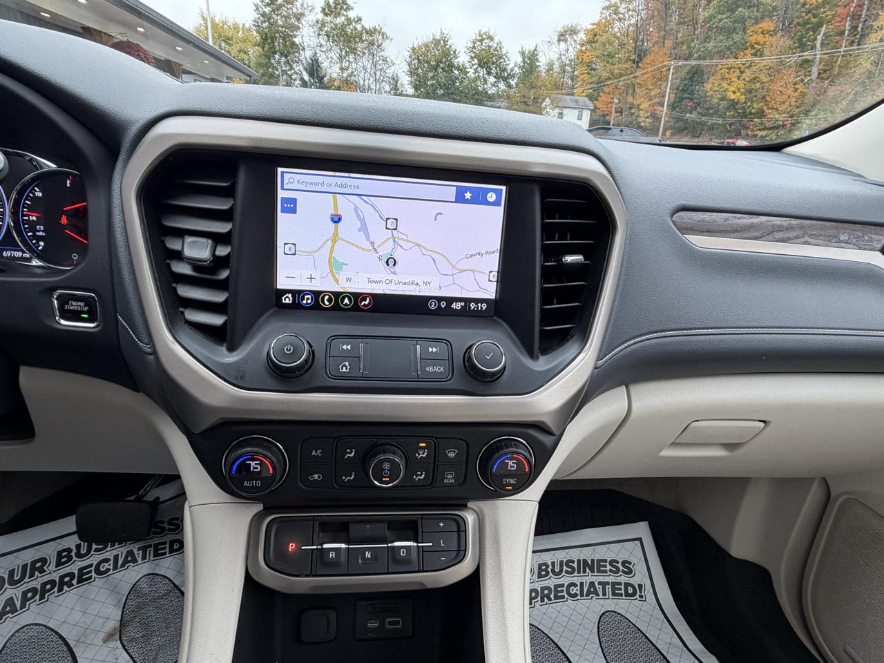 GMC Acadia Denali AWD 2022
