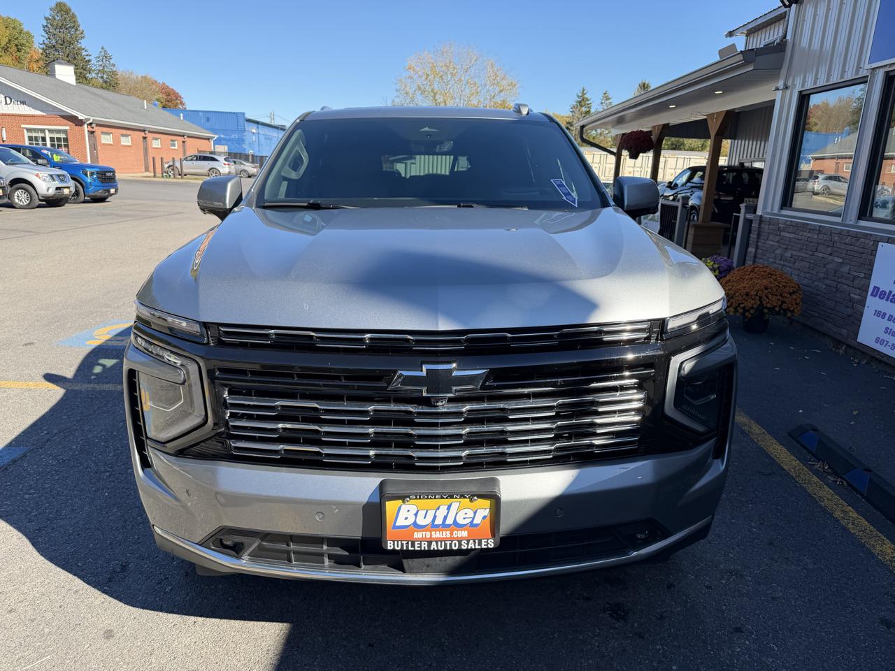 Chevrolet Suburban High Country 4WD 2025