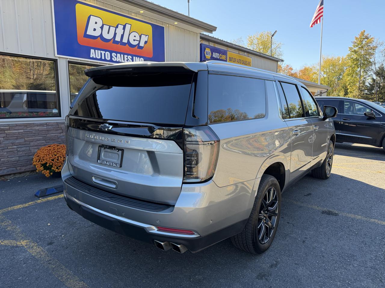 Chevrolet Suburban High Country 4WD 2025