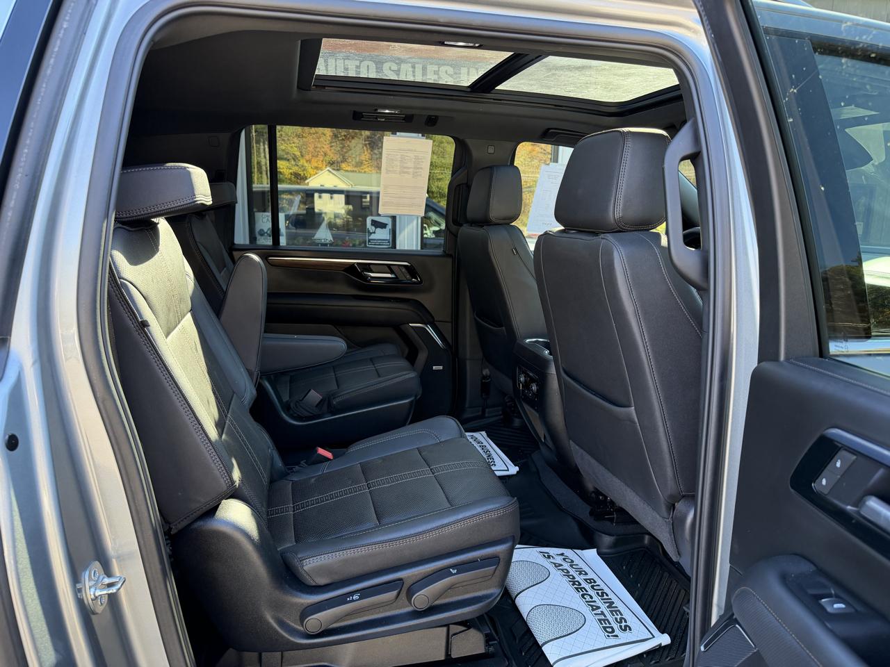 Chevrolet Suburban High Country 4WD 2025