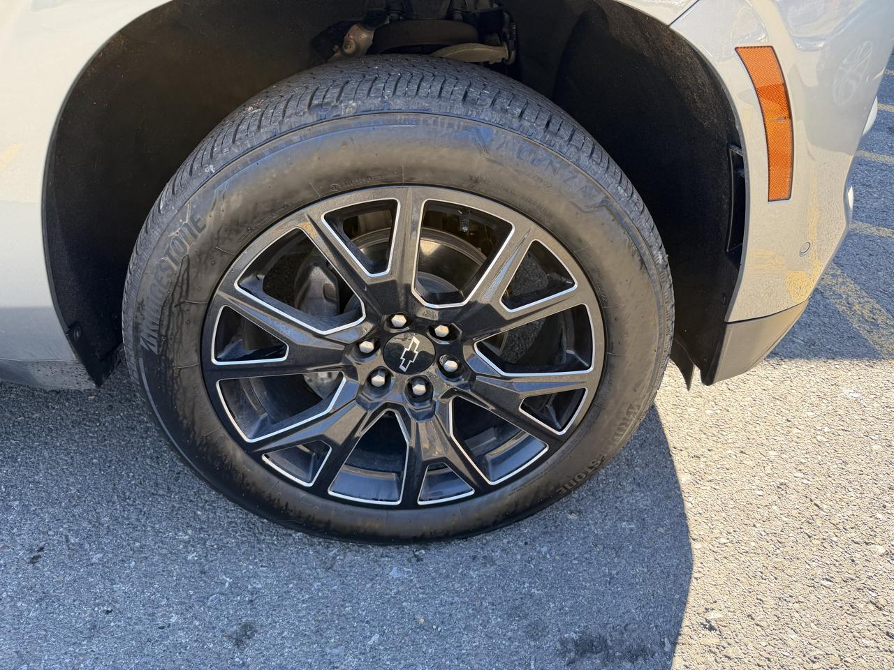 Chevrolet Suburban High Country 4WD 2025