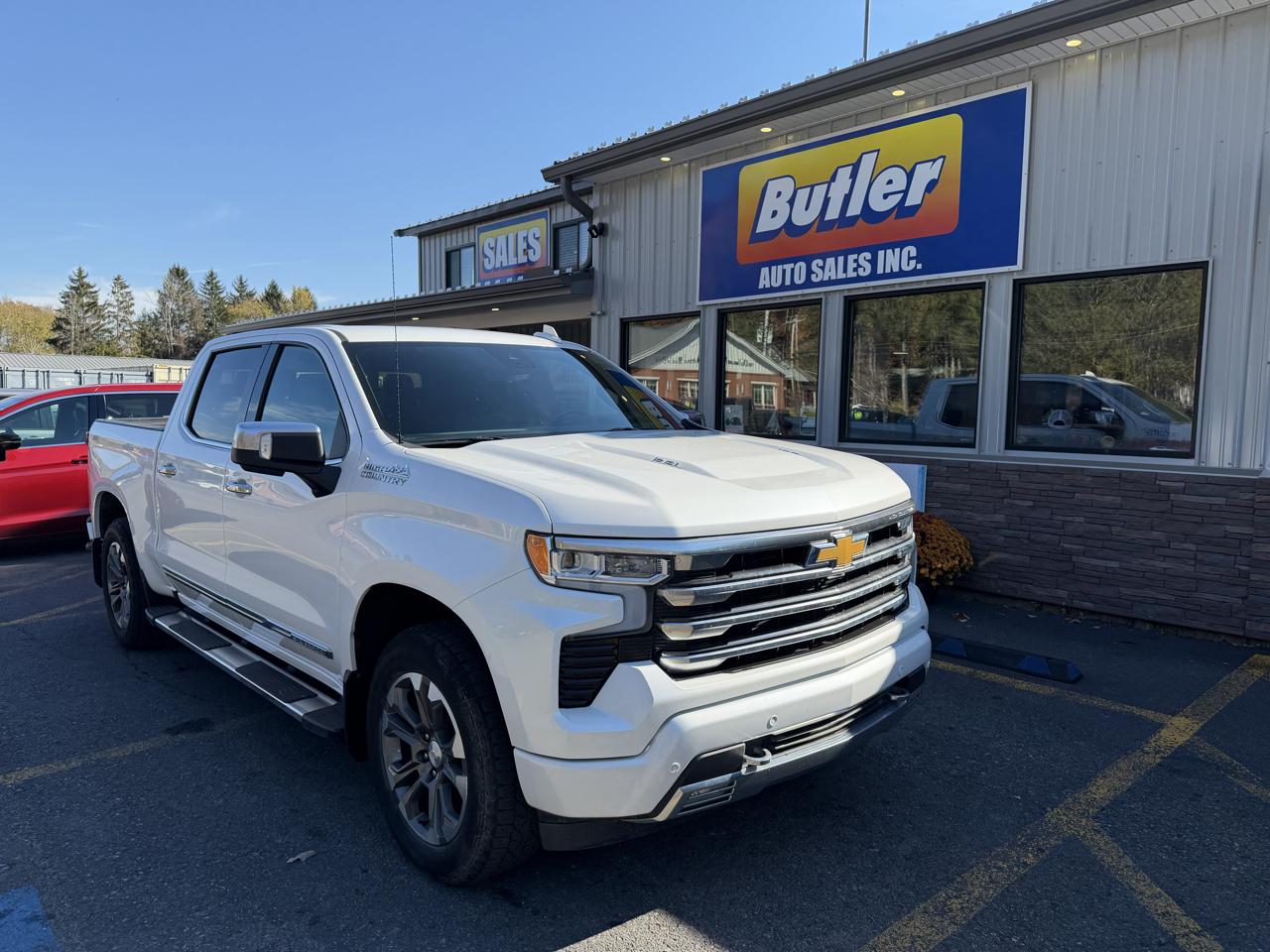 Chevrolet Silverado 1500 High Country Crew Cab 4WD 2024