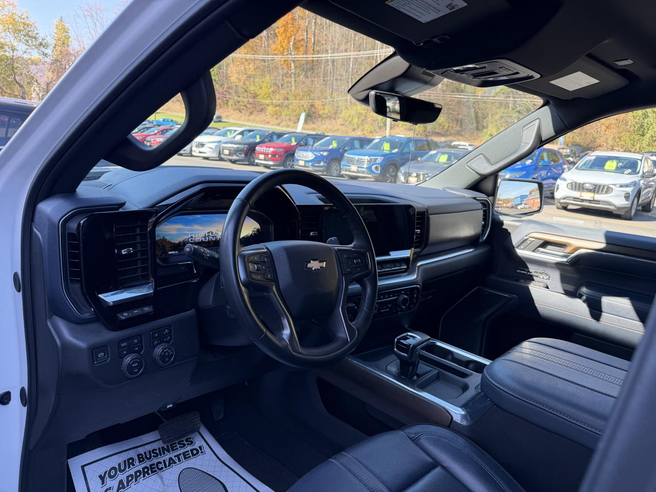 Chevrolet Silverado 1500 High Country Crew Cab 4WD 2024