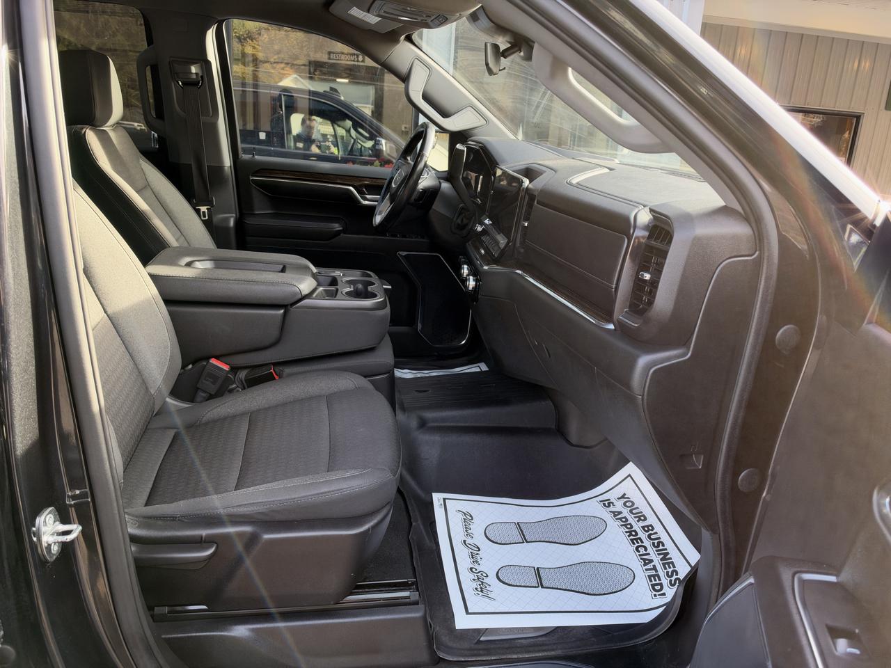 GMC Sierra 1500 SLE Double Cab 4WD 2023
