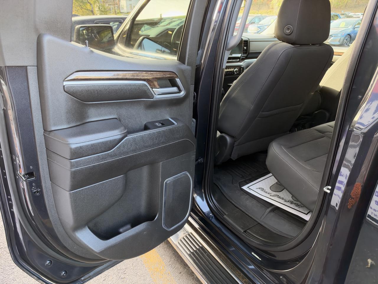 GMC Sierra 1500 SLE Double Cab 4WD 2023