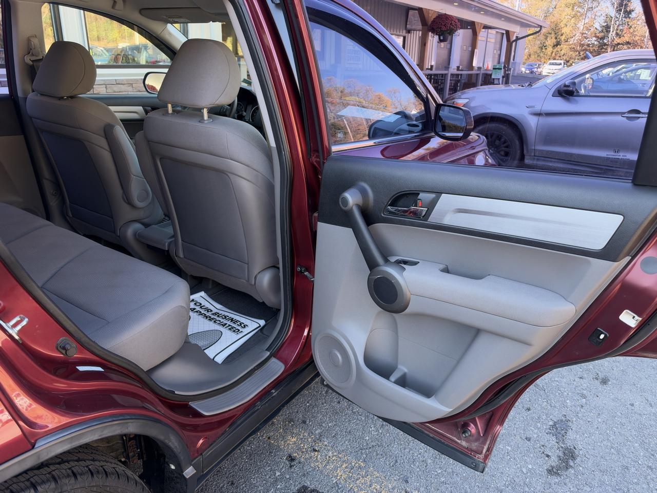Honda CR-V LX 4WD 5-Speed AT 2010