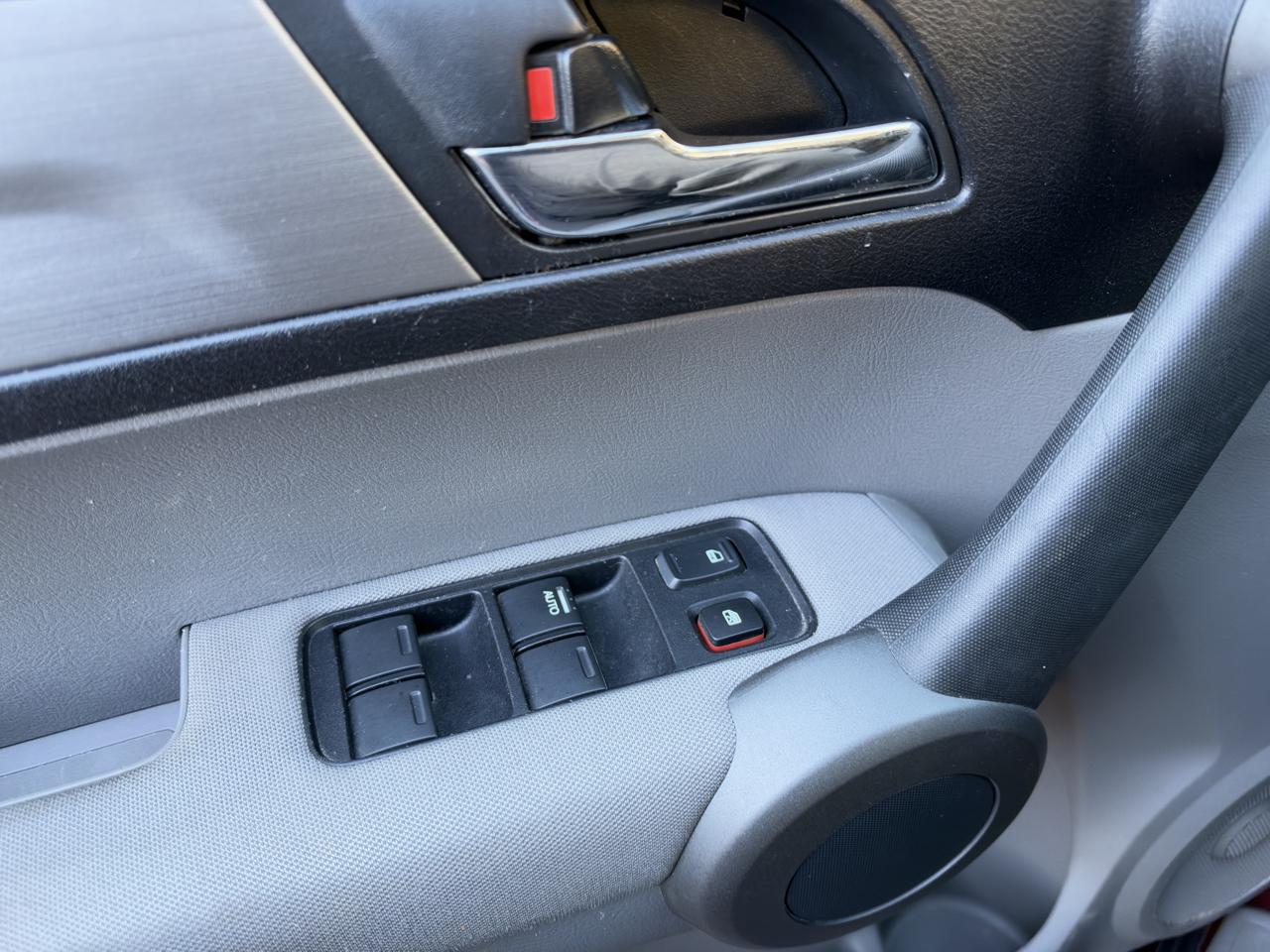 Honda CR-V LX 4WD 5-Speed AT 2010