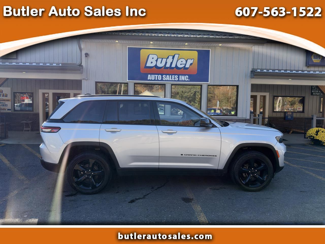 Jeep Grand Cherokee Laredo 4WD 2023