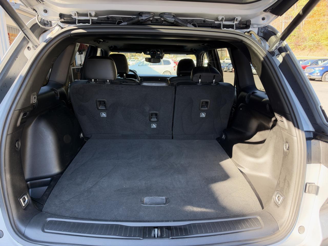 Jeep Grand Cherokee Laredo 4WD 2023