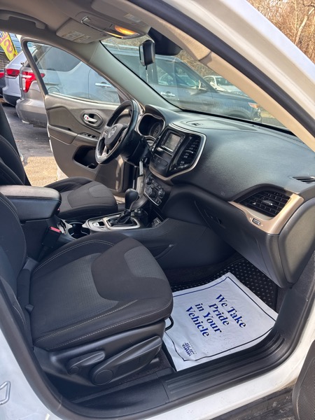 Jeep CHEROKEE L  2016