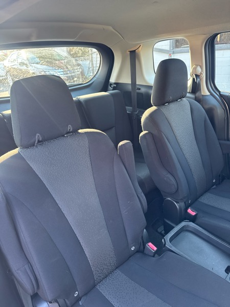 Mazda MAZDA5 Sport 2012