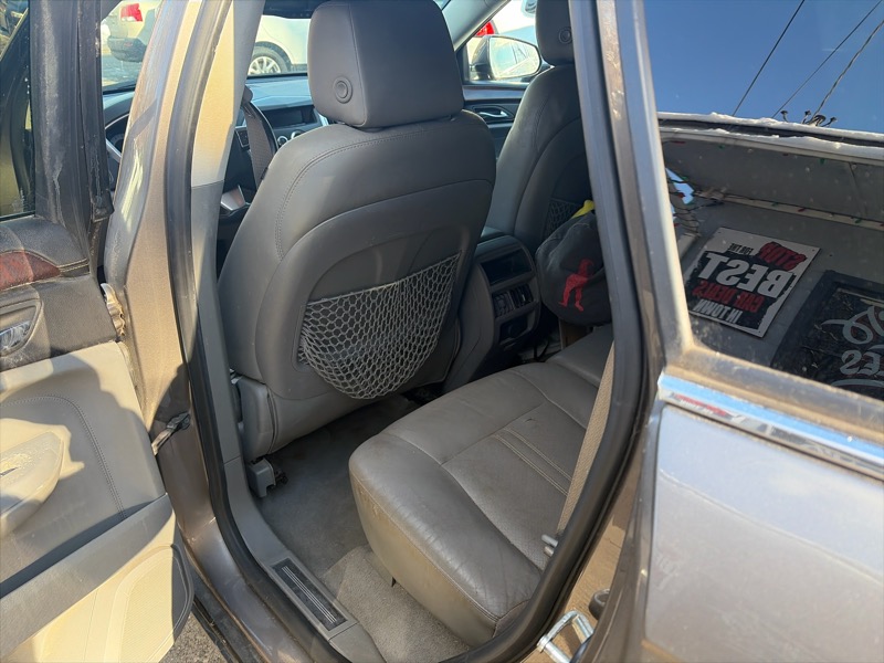 Cadillac SRX 4dr V6 SUV 2011