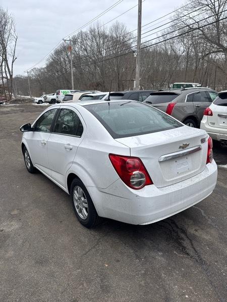 Chevrolet Sonic 2LT Sedan 2012