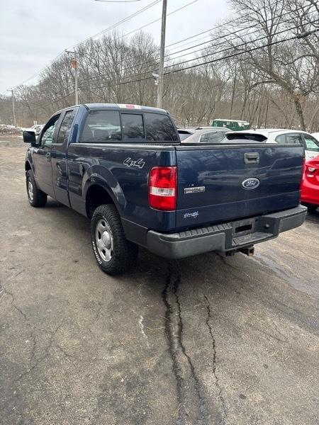 Ford F-150 4WD Reg Cab 145" XL 2005