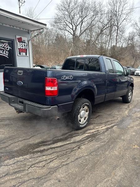 Ford F-150 4WD Reg Cab 145" XL 2005
