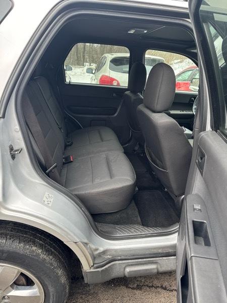 Ford Escape XLT 4WD 2012