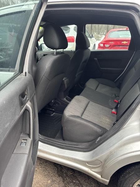 Ford Focus SE Sedan 2010