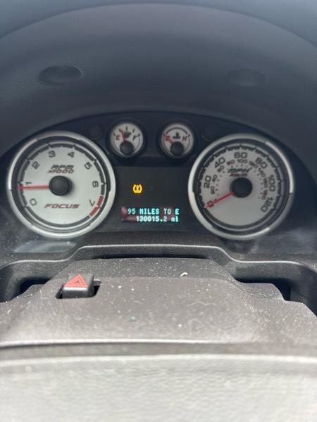 Ford Focus SE Sedan 2010