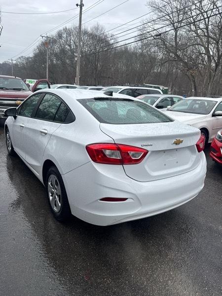 Chevrolet Cruze LS Auto 2017