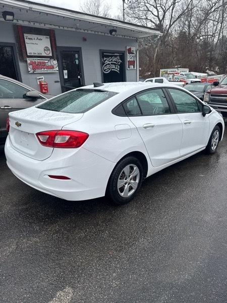 Chevrolet Cruze LS Auto 2017