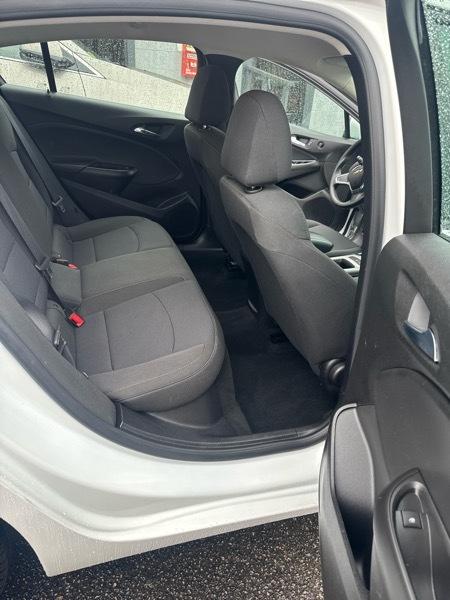 Chevrolet Cruze LS Auto 2017