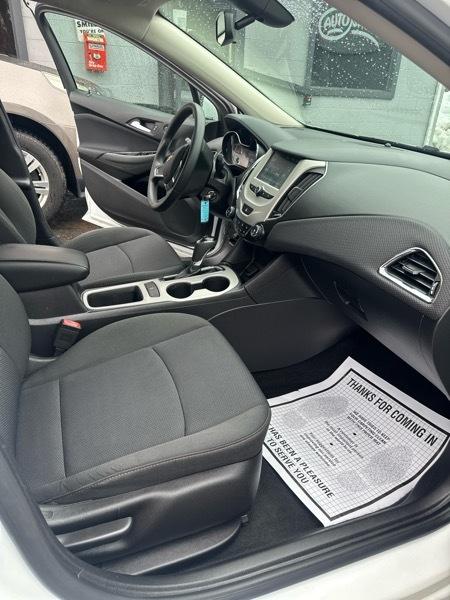 Chevrolet Cruze LS Auto 2017