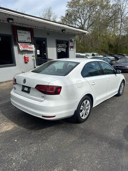 Volkswagen Jetta 1.4T S 6A 2017