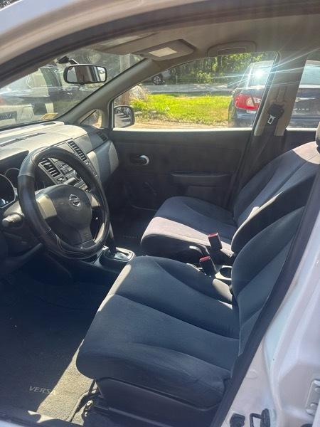 Nissan Versa 1.6 Base Sedan 2009
